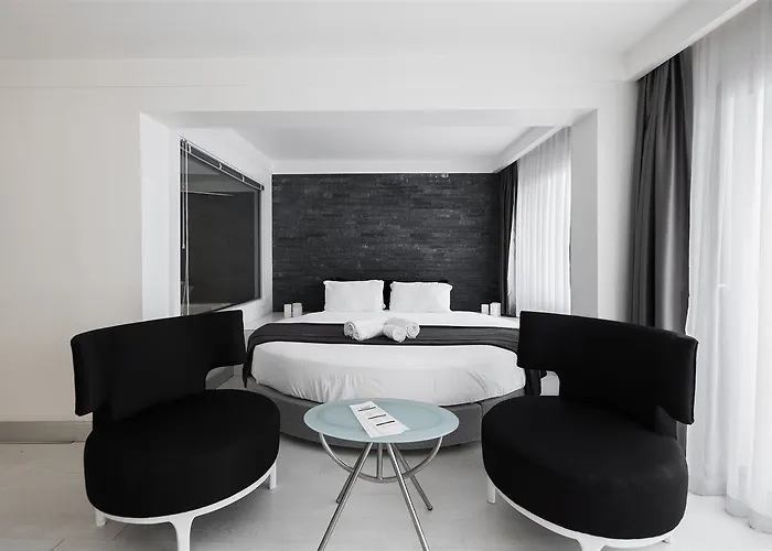 Efe Hotel 3*
