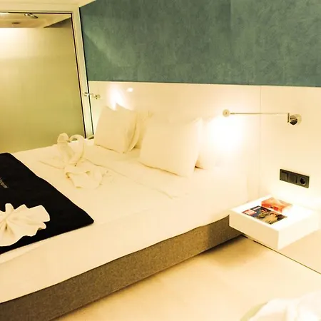 Efe Hotel 3*